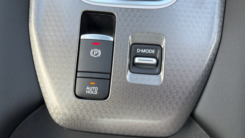 Nissan Qashqai 1.3 DiG-T MH N-Connecta 5dr Petrol Hatchback